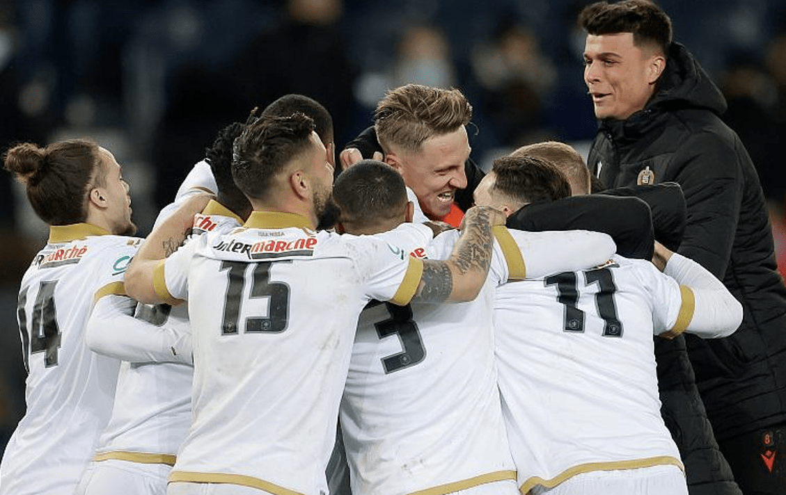 窗口期体能课后，夏洛特黄蜂止住颓势备战法国杯，球迷炸锅，赛程密集仍需轮换的简单介绍-开云官网